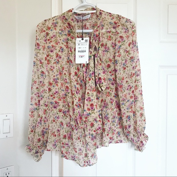 Zara Tops - Zara Bow tie neck floral blouse
